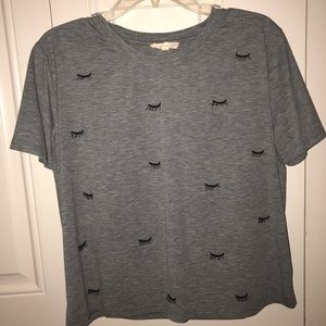 Detailed Gray Short-Sleeved Top
